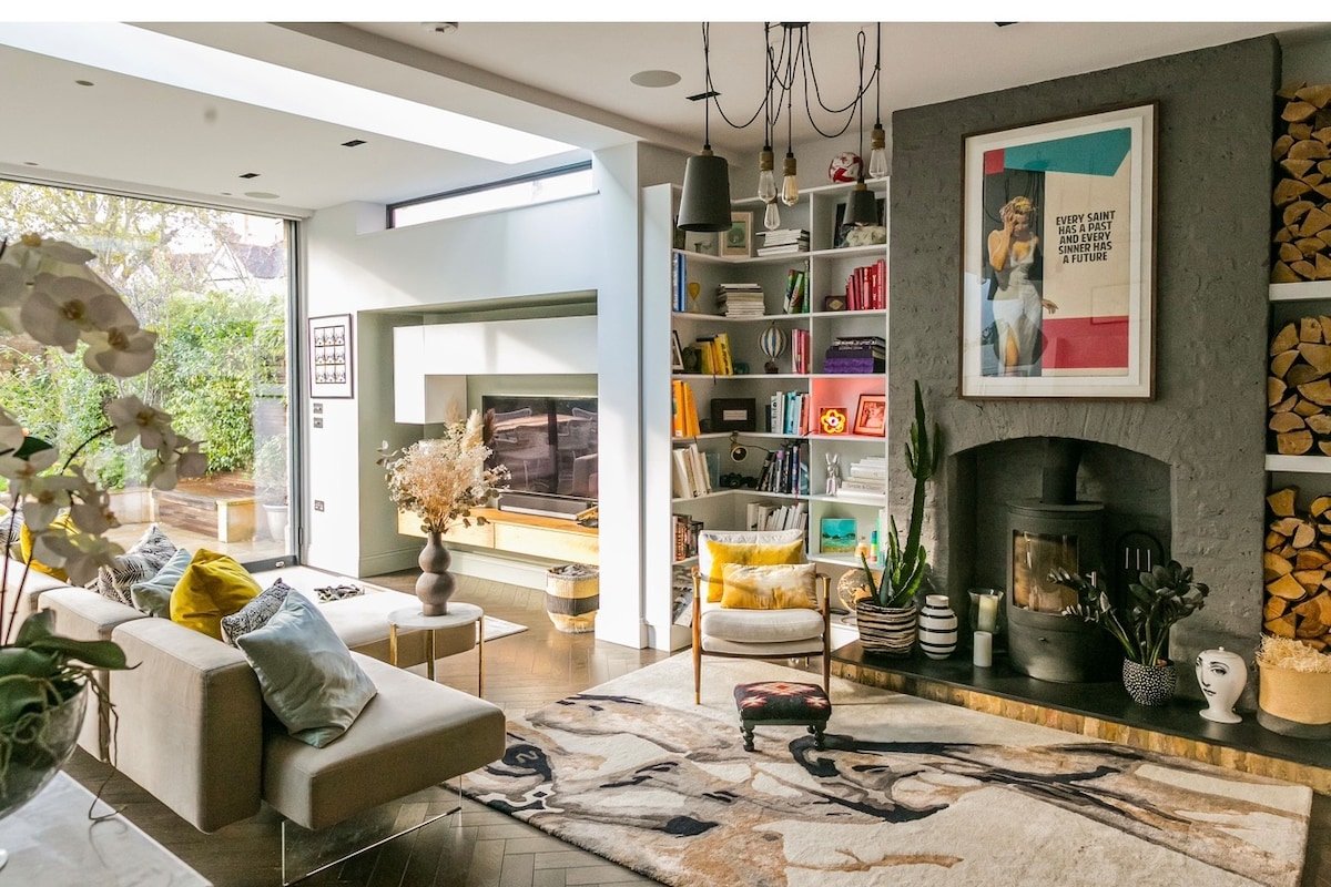 Beautifully Curated 4 Bed Family Home w/ Garden gallery image 5