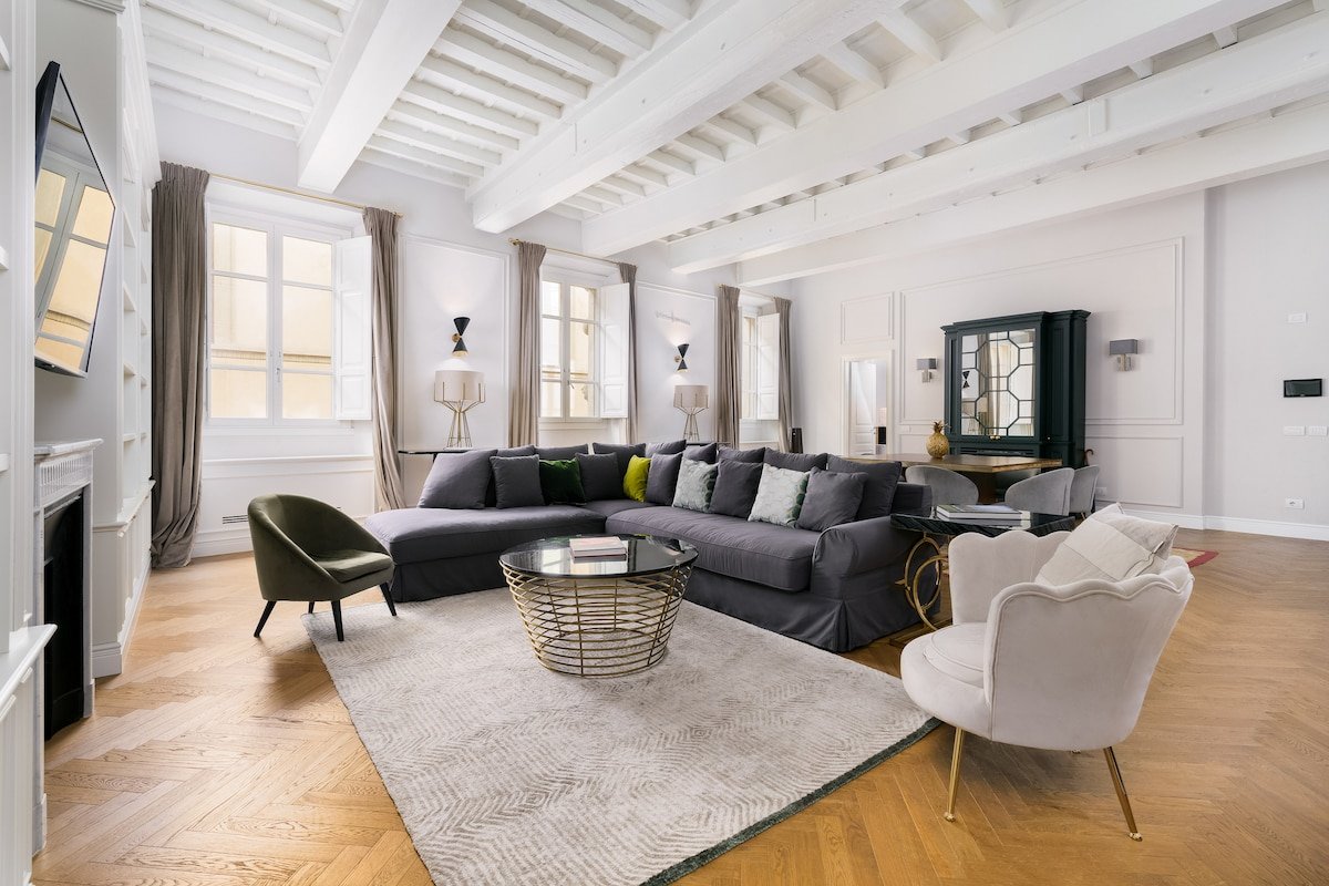 (Borgo Albizi) Penthouse 4 Bedrooms + Gym gallery image 3