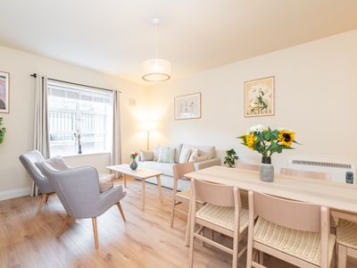 Trendy & Quiet Designer Home Beside Guinness