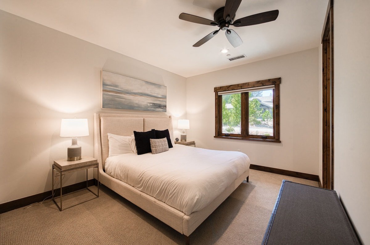 Rising Sun at Schaffers- 5BR Luxury w A/C & Dog Ok gallery image 5