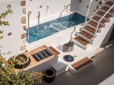 Mint Villa Private Pool and Jacuzzi “by Checkin”