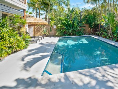 Spacious Byron Beach House; Pool, Netflix, Central