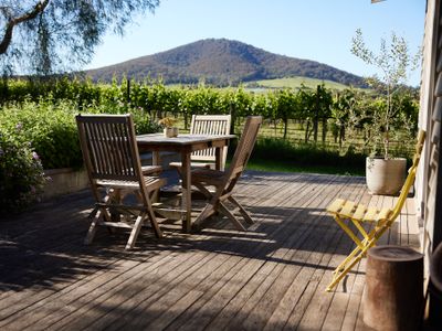 Yarra Valley Vineyard Cottage, premier location