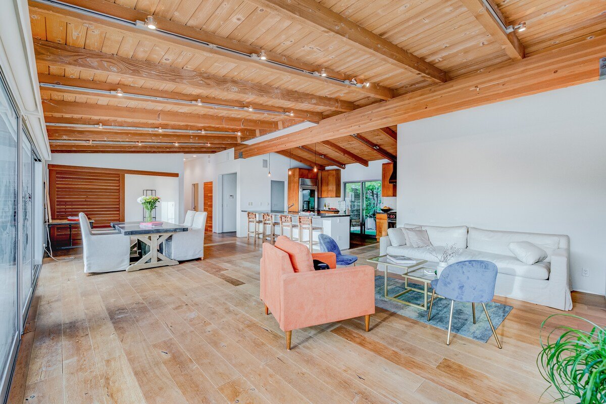 West Hollywood Hills View Home gallery image 2