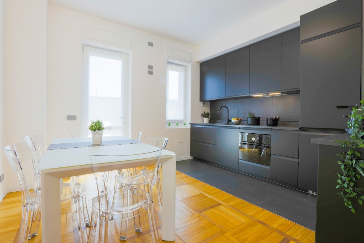 [Luxury&Comfort] 5 Bedrooms apt in Central Station gallery image 3