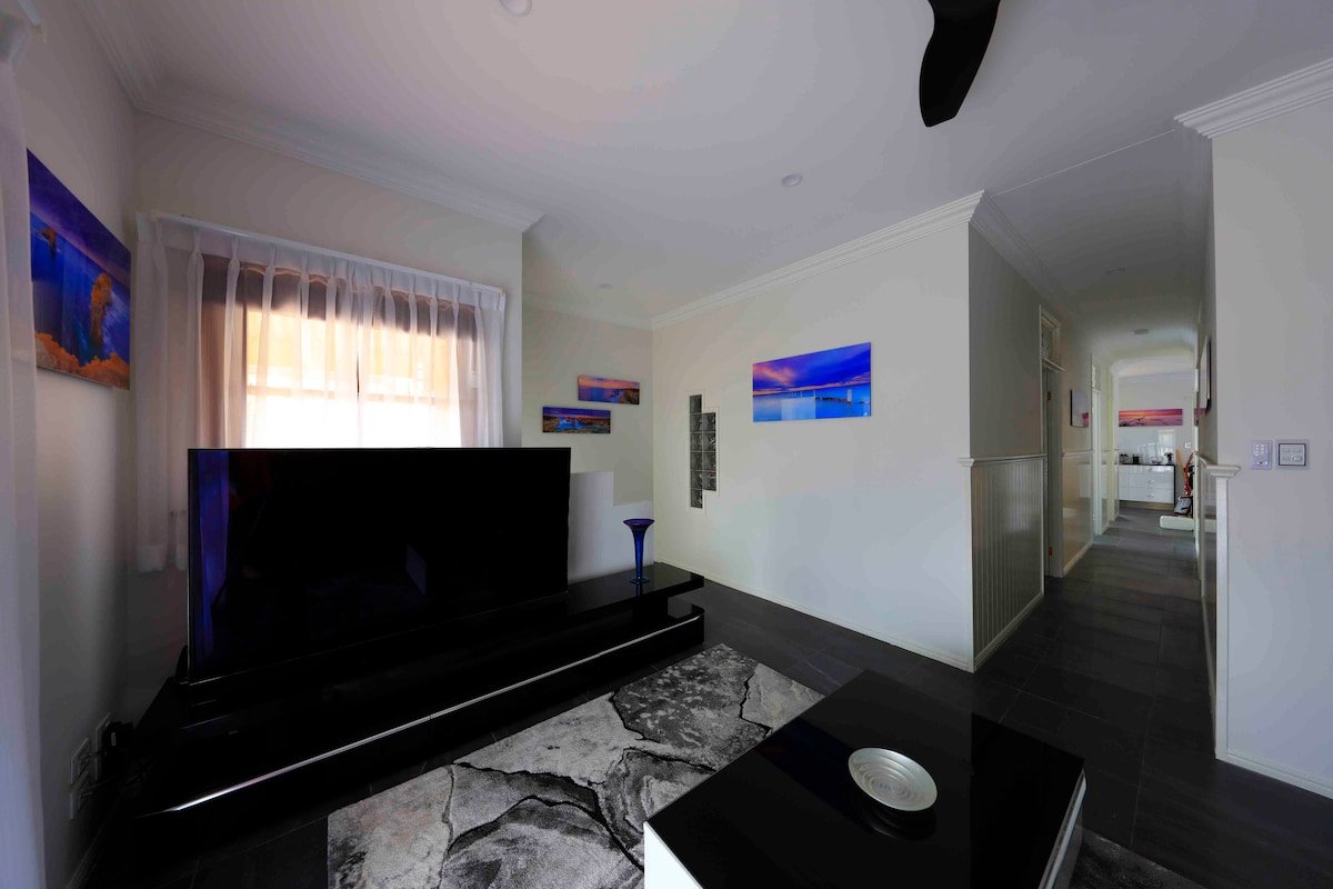 Luxury home with everything you could want gallery image 5