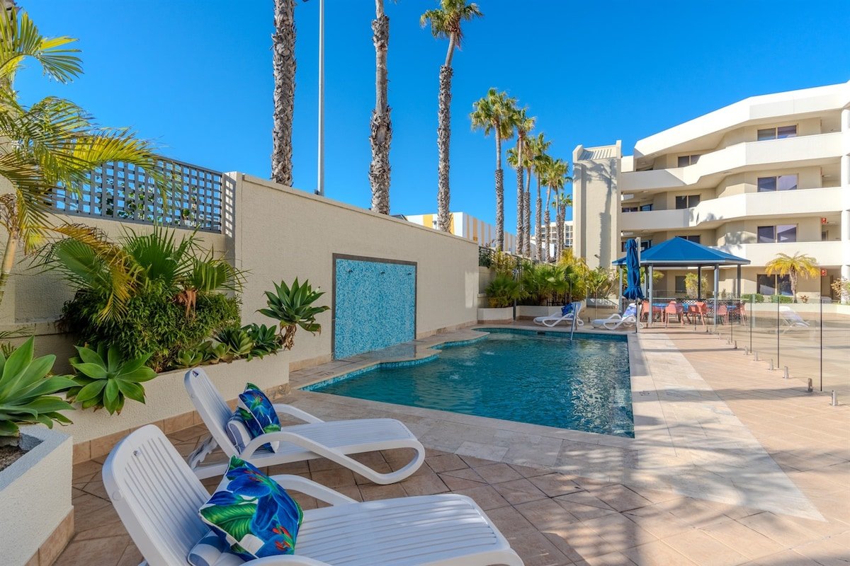 Sandcastles Penthouse w/ Pool & Sauna! gallery image 4