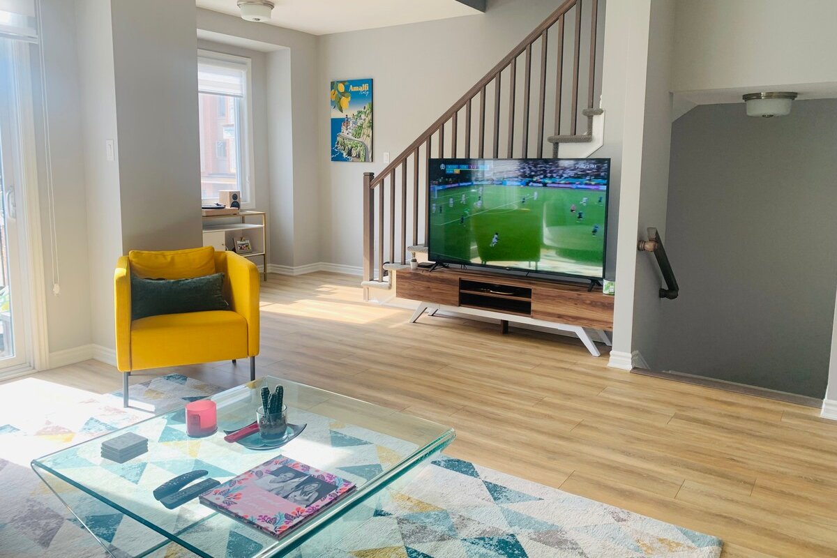 Modern new townhouse close to downtown Ottawa! gallery image 4