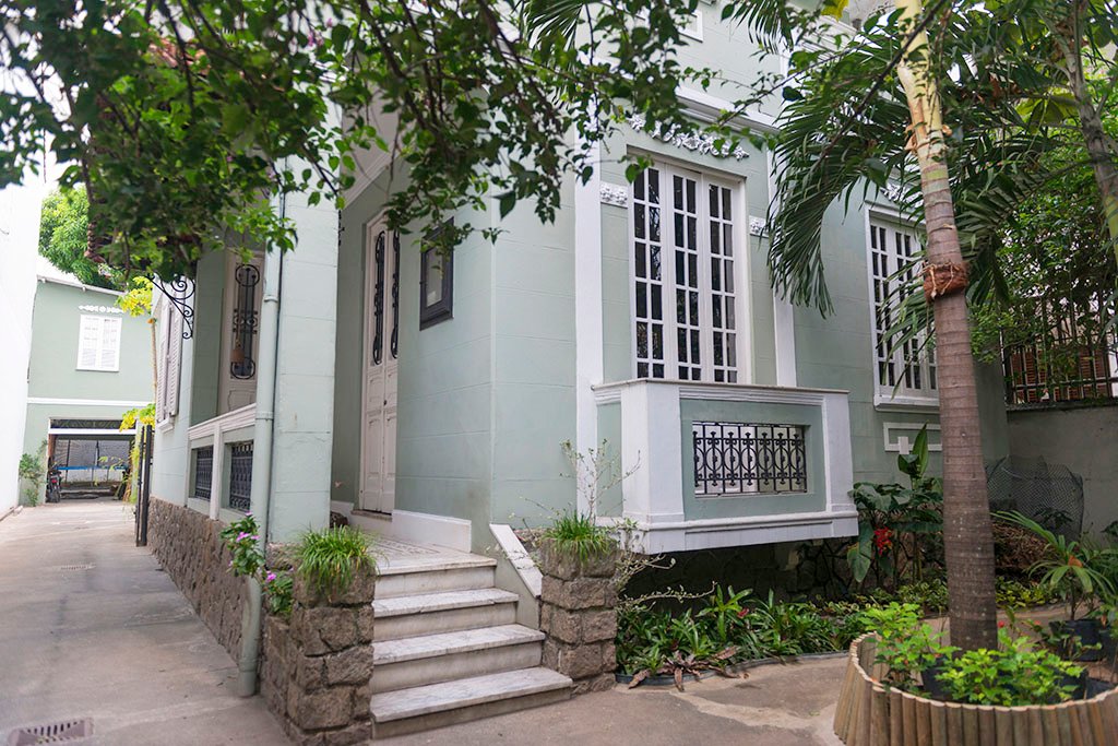 Beautiful 1920 House with big yard