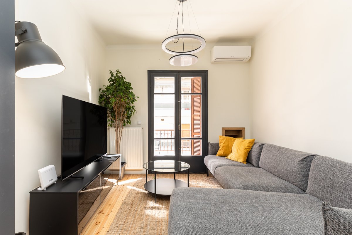 Vista by halu!: Spacious City Centre Home