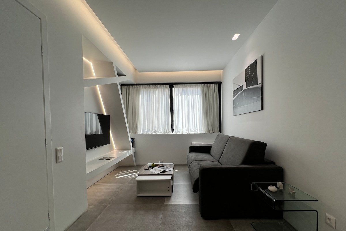 The Dazzling Glimpse Acropolis Suites 302 gallery image 3