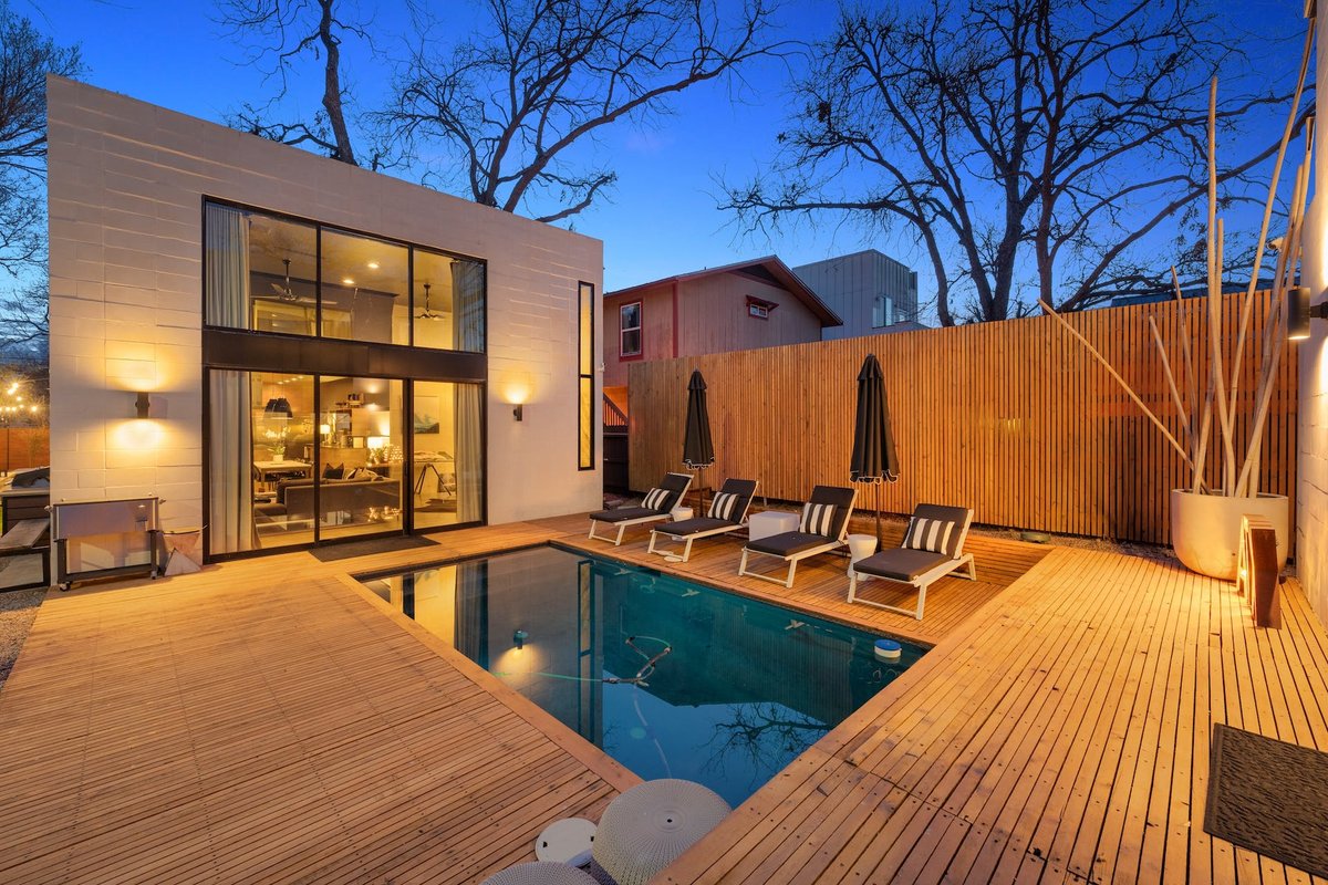 NEW Luxe DT Austin Oasis | Pool | Casita