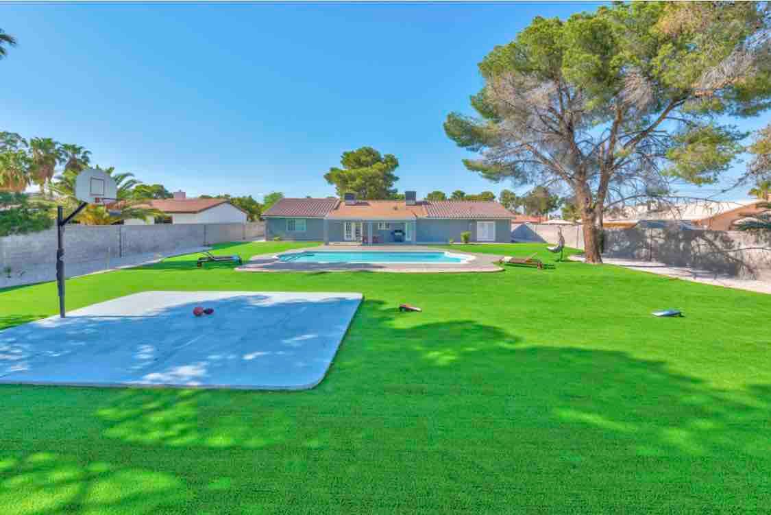 Amazing Modern House! 6 BDR gallery image 5