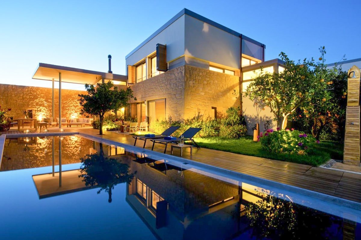 Luxury 3 Villas With Heated pools-Up to 21 guest gallery image 2