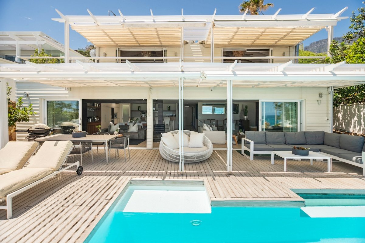 Glen Beach Bungalow Full House gallery image 3