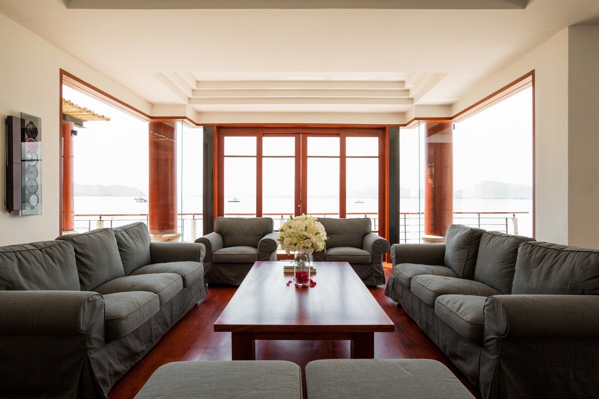 Anayara Beach Villa gallery image 4