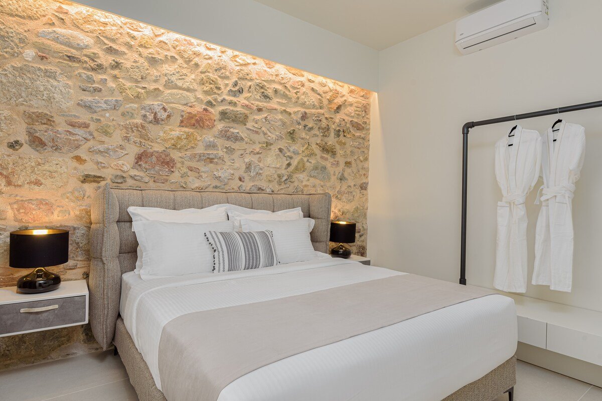 THIRAMENOUS RESIDENCE – FIVOS SUITE gallery image 5