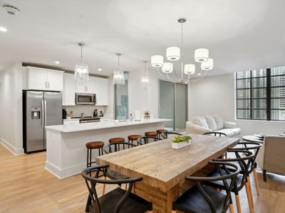 Downtown Space w/ Patio- Great for Saints Games!