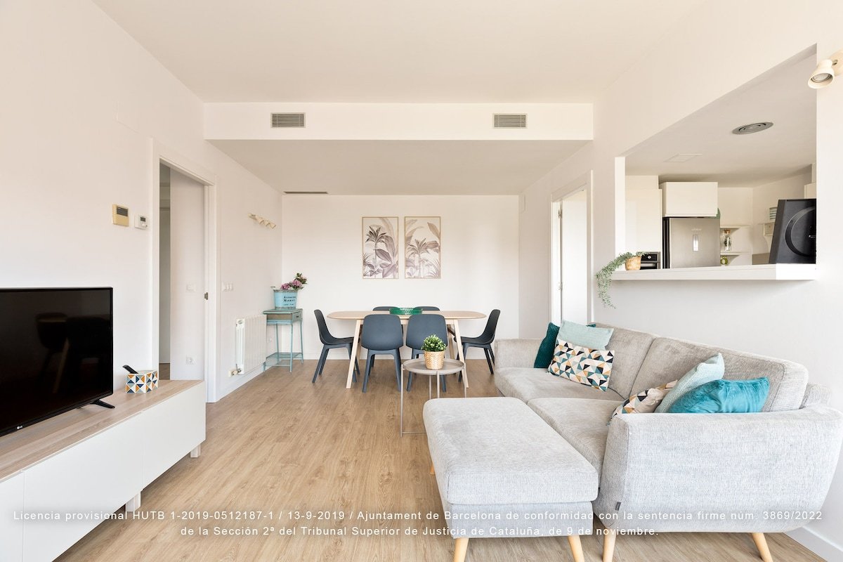 Close beach , Sagrada & city center gallery image 2