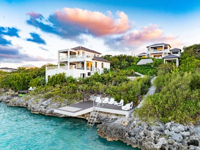Above Rocks Villa – Stunning Views from Every Room