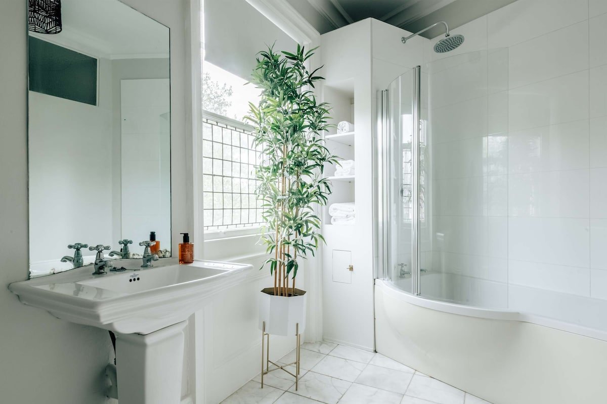 The Brontë Residence: 4BR Penthouse Knightsbridge gallery image 4