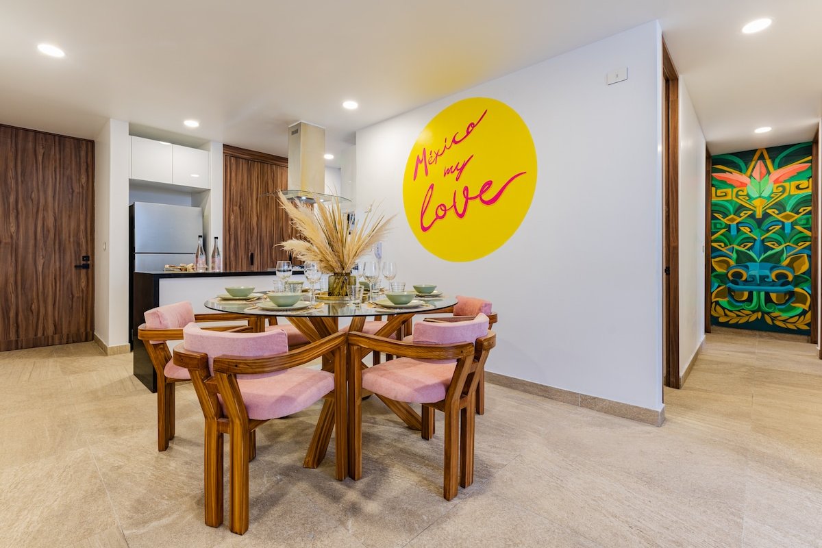 Art Deco Delight with Stunning City Views gallery image 4