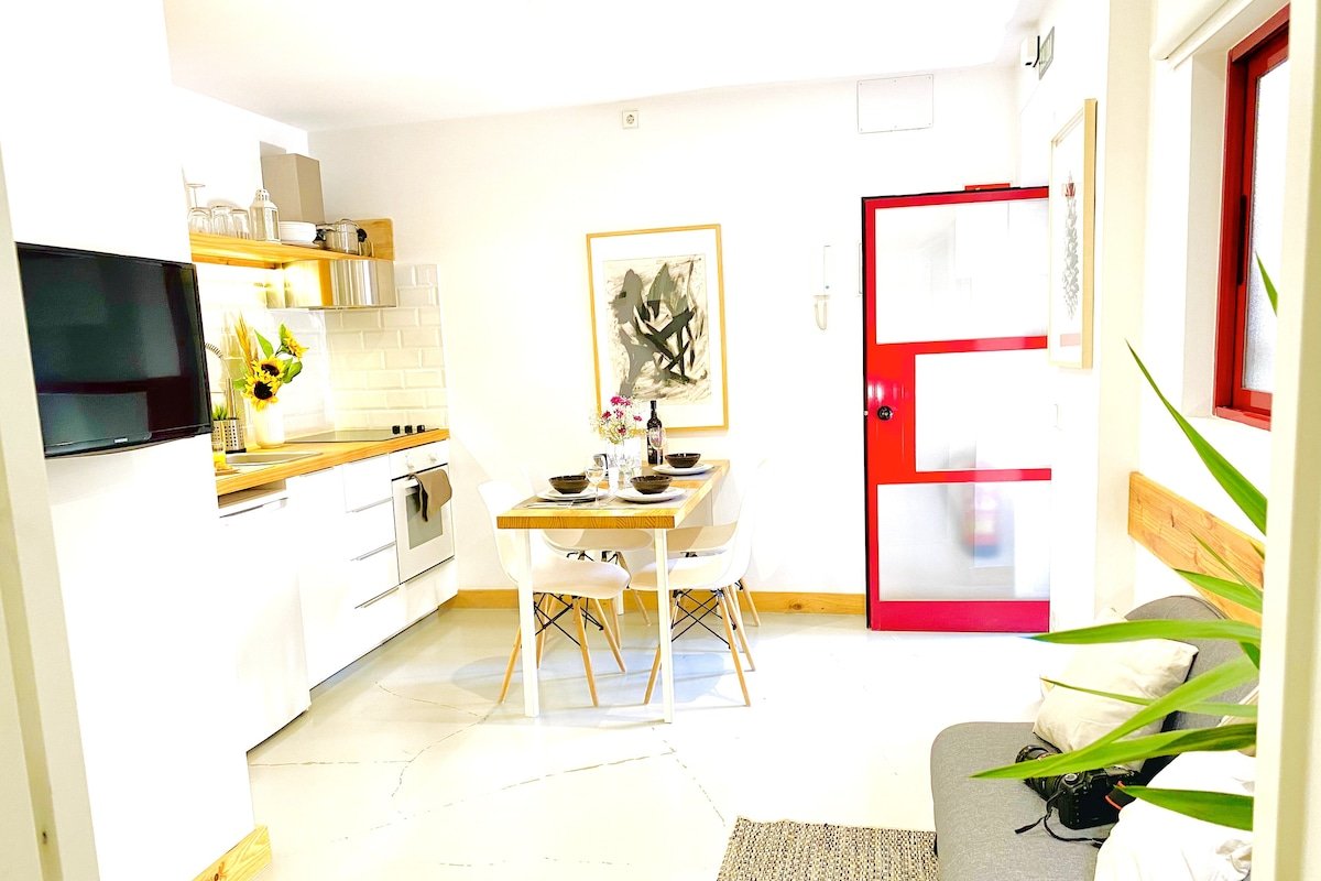 Cozy apartment in La Latina next to Plaza Mayor gallery image 3