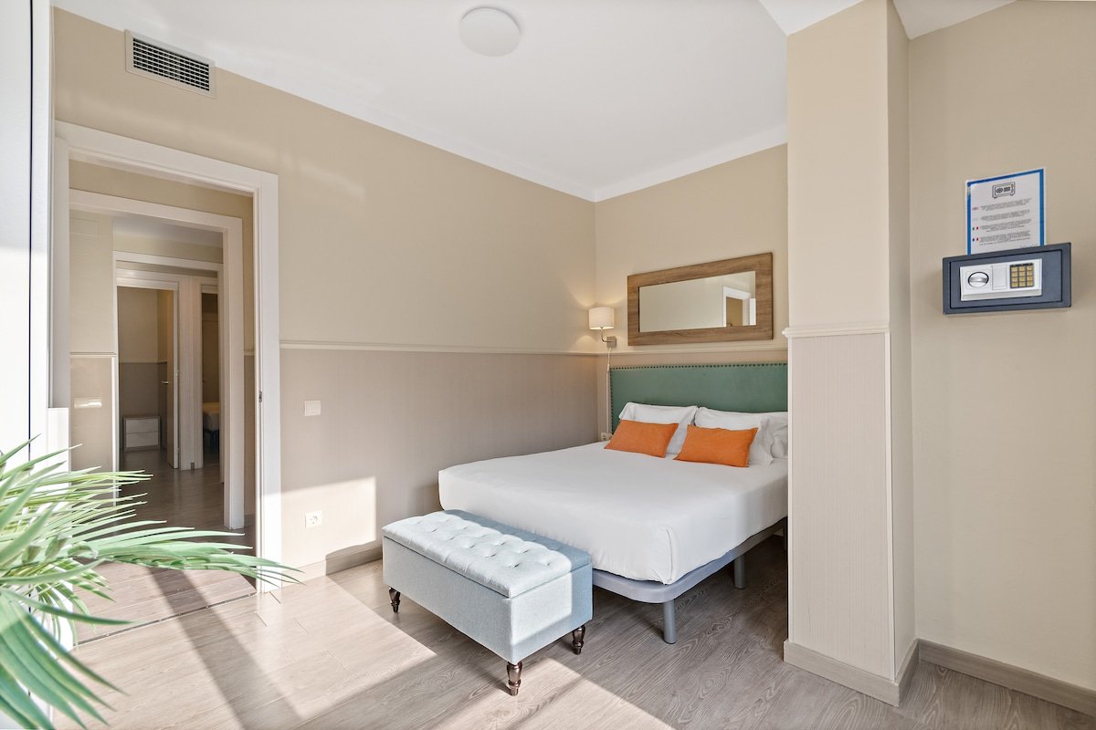 Modern Apt Sagrada Familia / Shared terrace gallery image 5