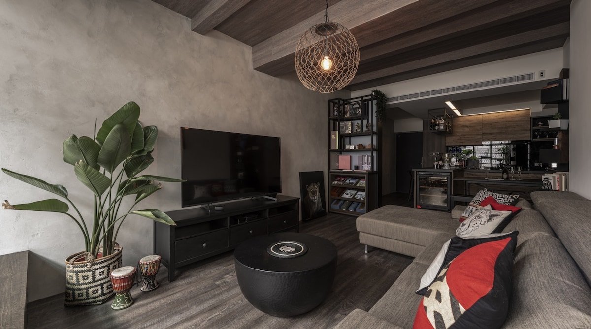 Safari Resort Design – prime location gallery image 2