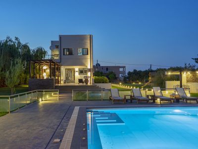 Villa Sfedami – Pool with Children Safety Fence