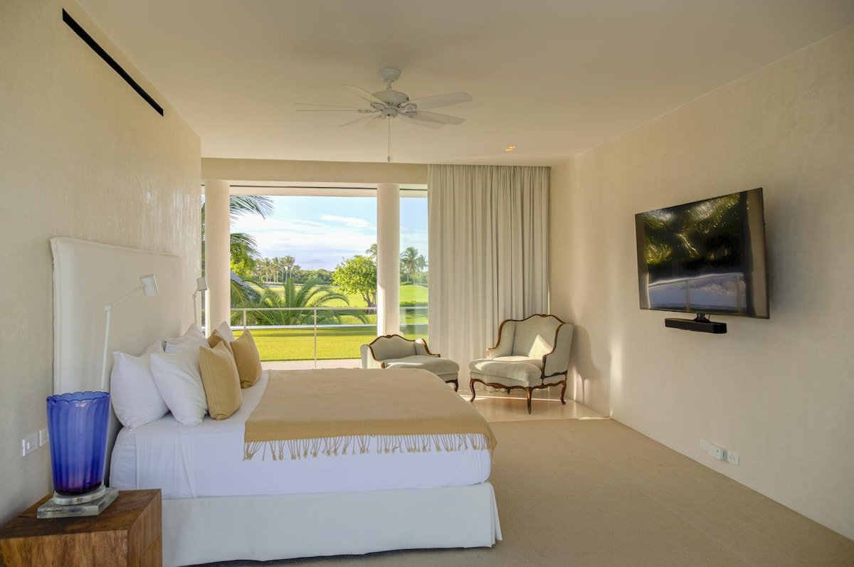 Forte Taino – Luxury Villa with Golf View gallery image 5
