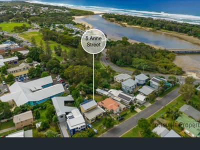 Beach cottage in the heart of Pottsville