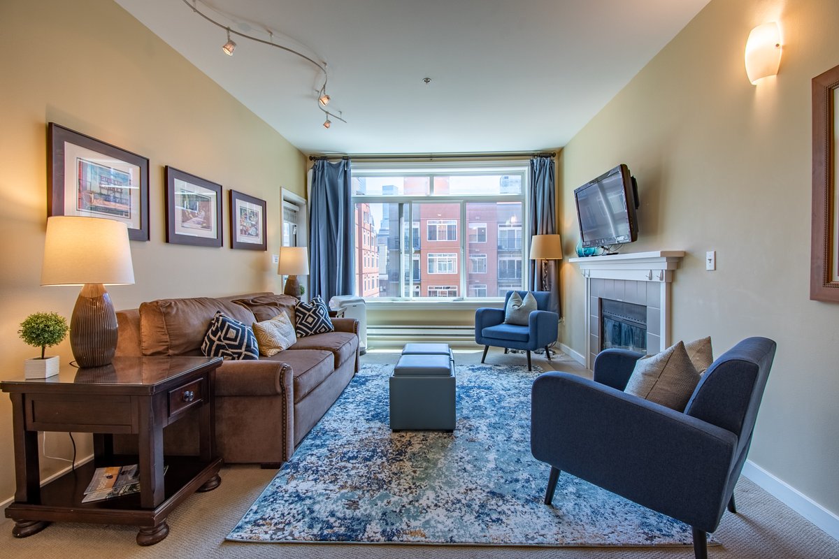 Brilliant 2 Bedroom 2 Bath Home in Seattle!⁶