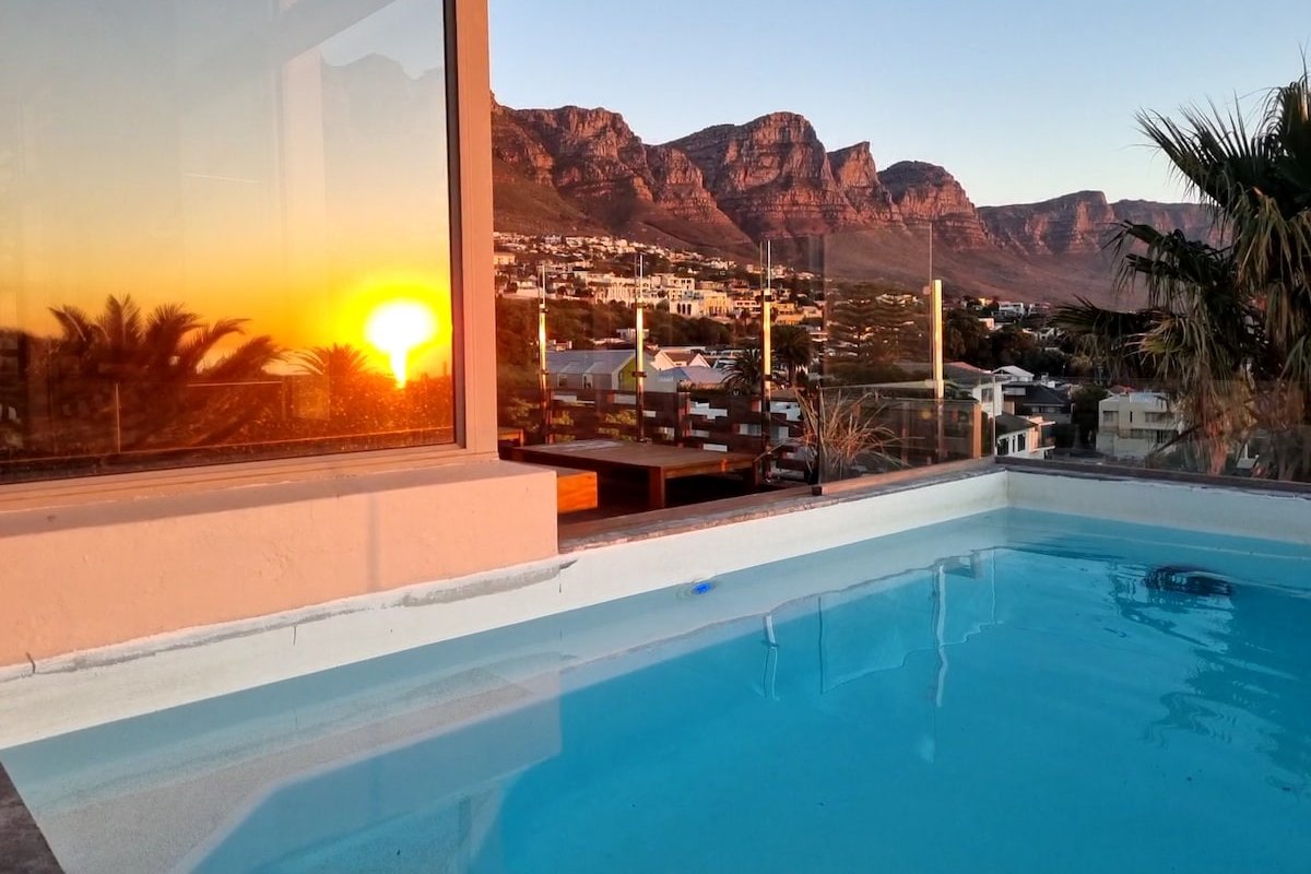 Penthouse 100m walk to the beach with pool & sauna gallery image 4