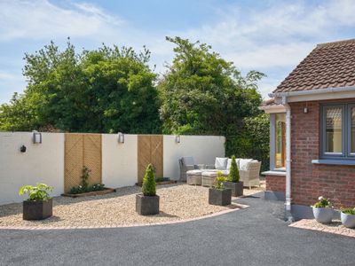 ‘Home from Home’, Luxury, Private Secure House