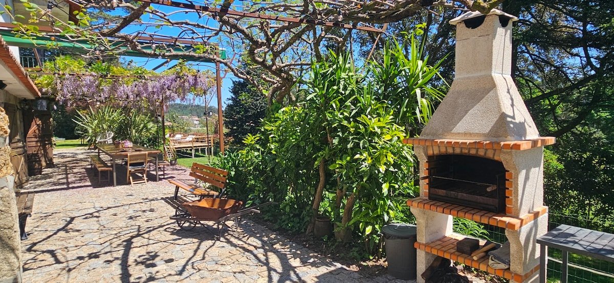 Casa da Alvarinha. Privacy, Comfort and Nature. gallery image 5