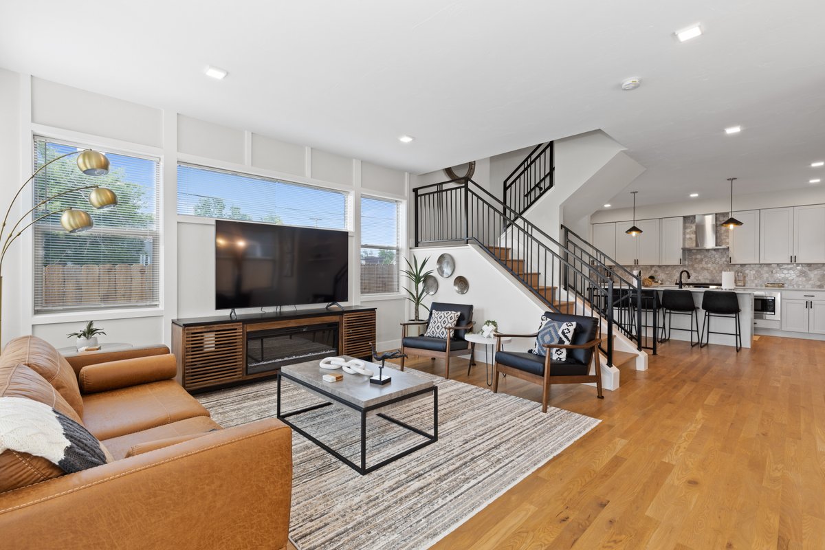 Brand New 5 Bed-5 Bath/Sleeps 10/Denver