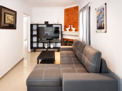 Santorinn Suites Deluxe Apartment – 10 persons