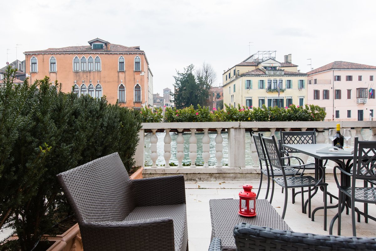 Luxury Apartment on the Grand Canal