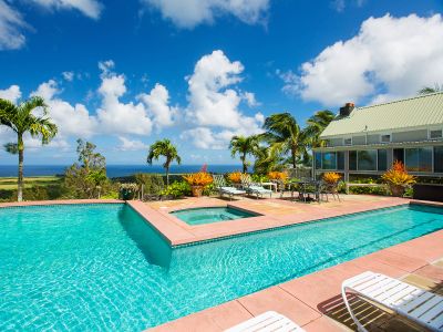 Pool, hot-tub, huge ocean view