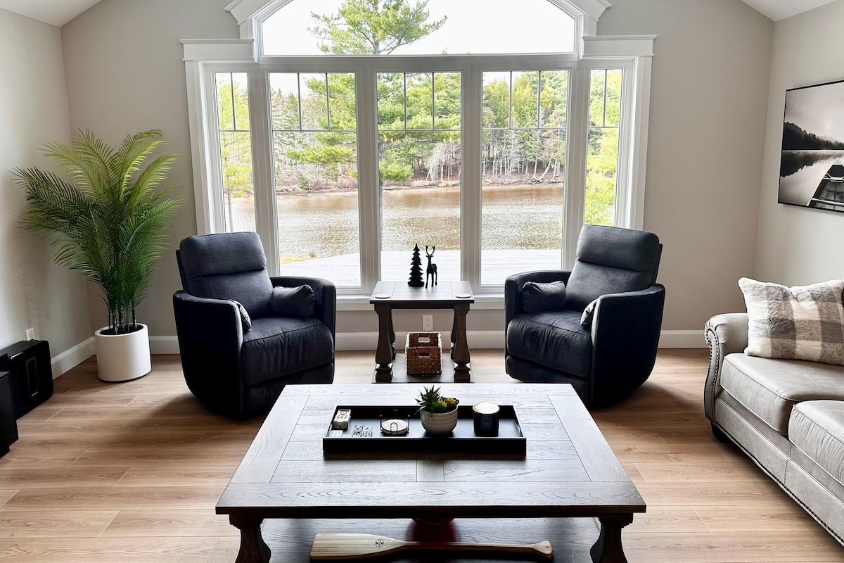 Waterfront Retreat with Open Concept gallery image 5