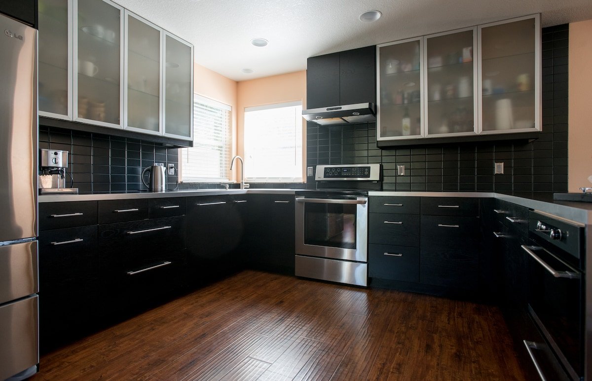 F138 gallery image 3