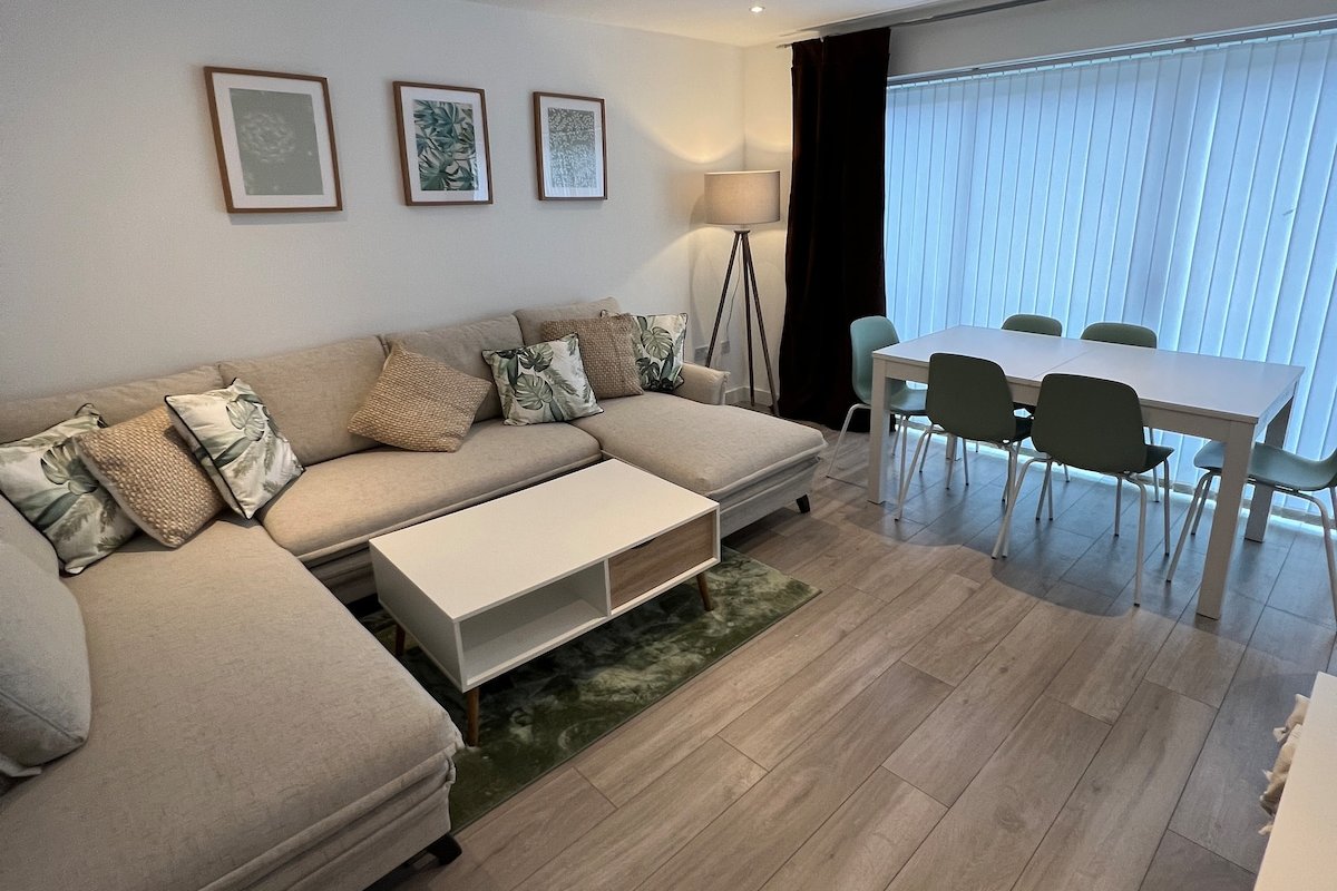 Hulme House gallery image 2