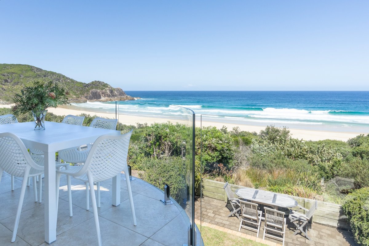 Oceanview – Beachfront Boomerang Beach