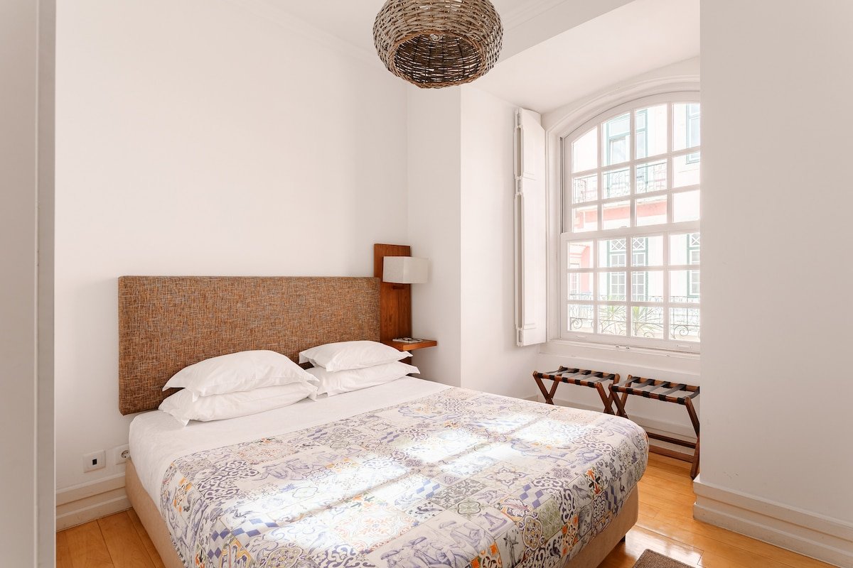 Chiado | Spacious & Luxurious gallery image 5