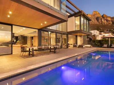 32 on Sedgemoor (6 Bedroom)