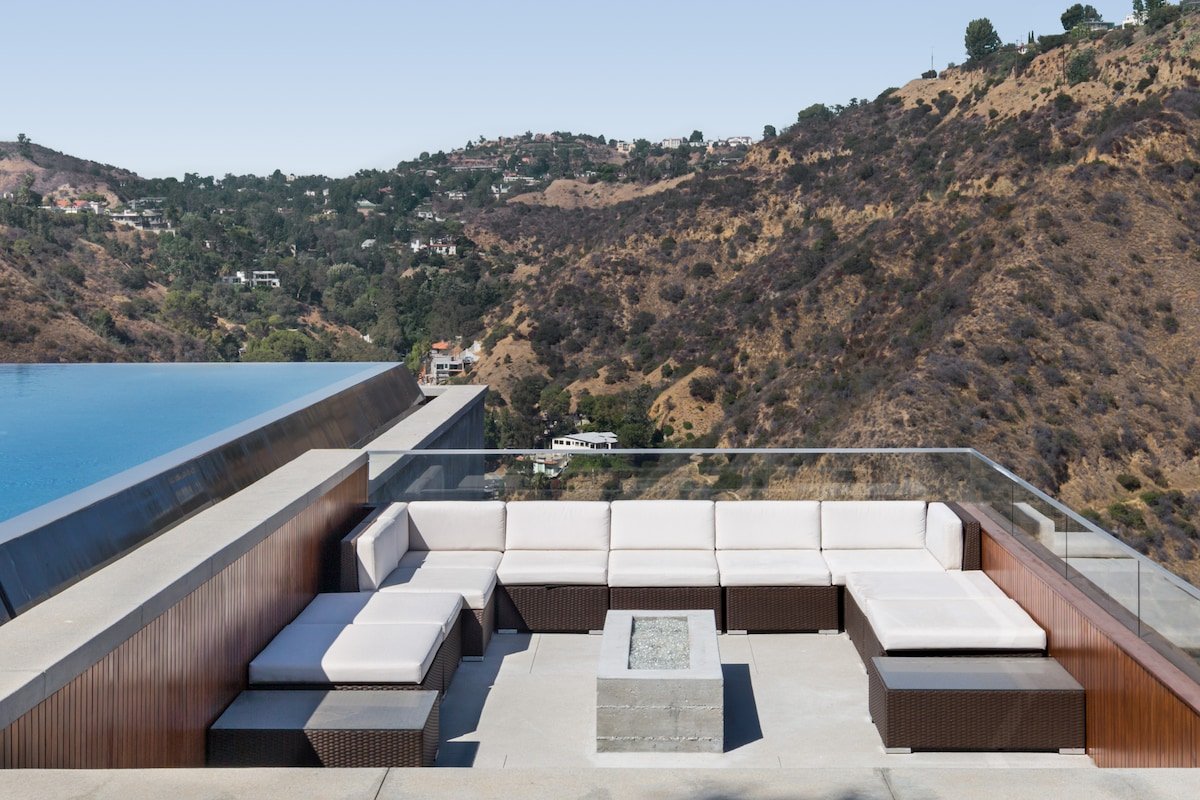 Modern Hercules gallery image 4