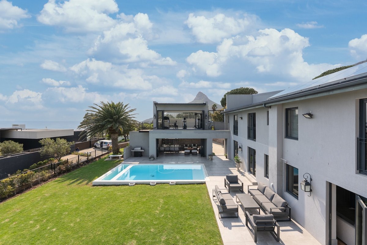 Sublime Camps Bay villa, by Steadfast Collection gallery image 2
