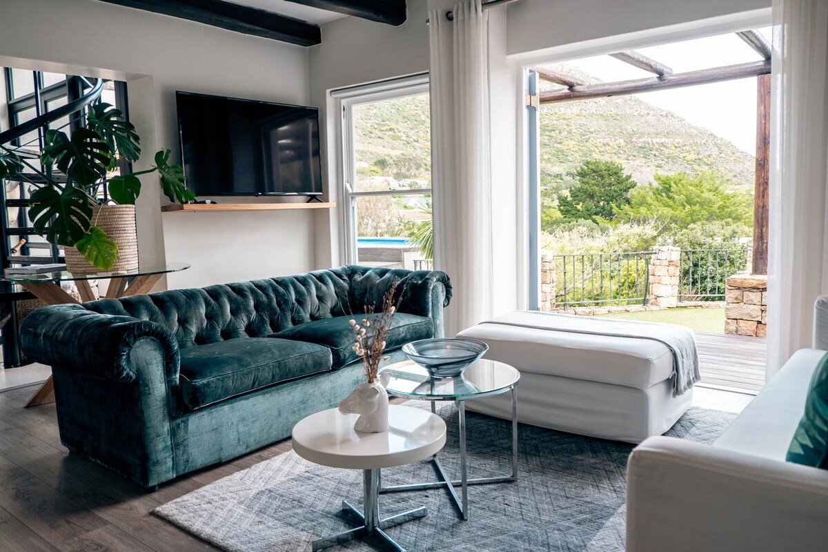 Cape Town – Boutique Villa in Security Estate gallery image 5