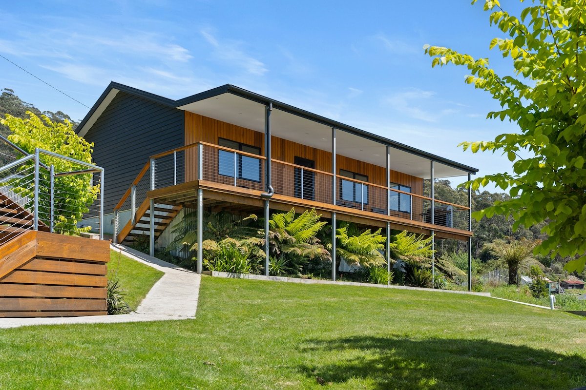 The Derby Lodge ‘Cabin Stay’ gallery image 3